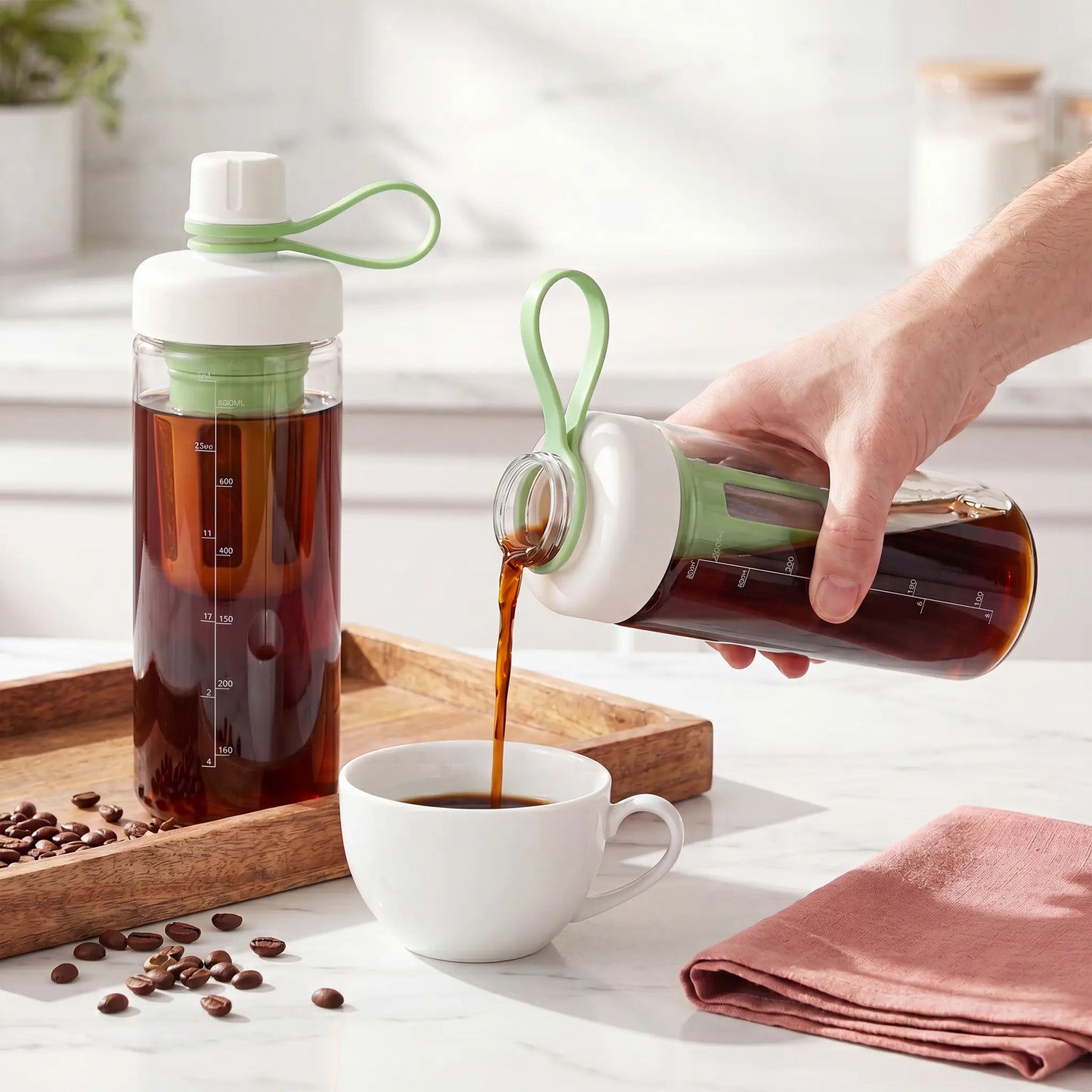 SUSTEAS Reusable Portable Cold Brew Coffee Tumbler – 800ml with Digital Scale & Dual-Function Tea Filter Net